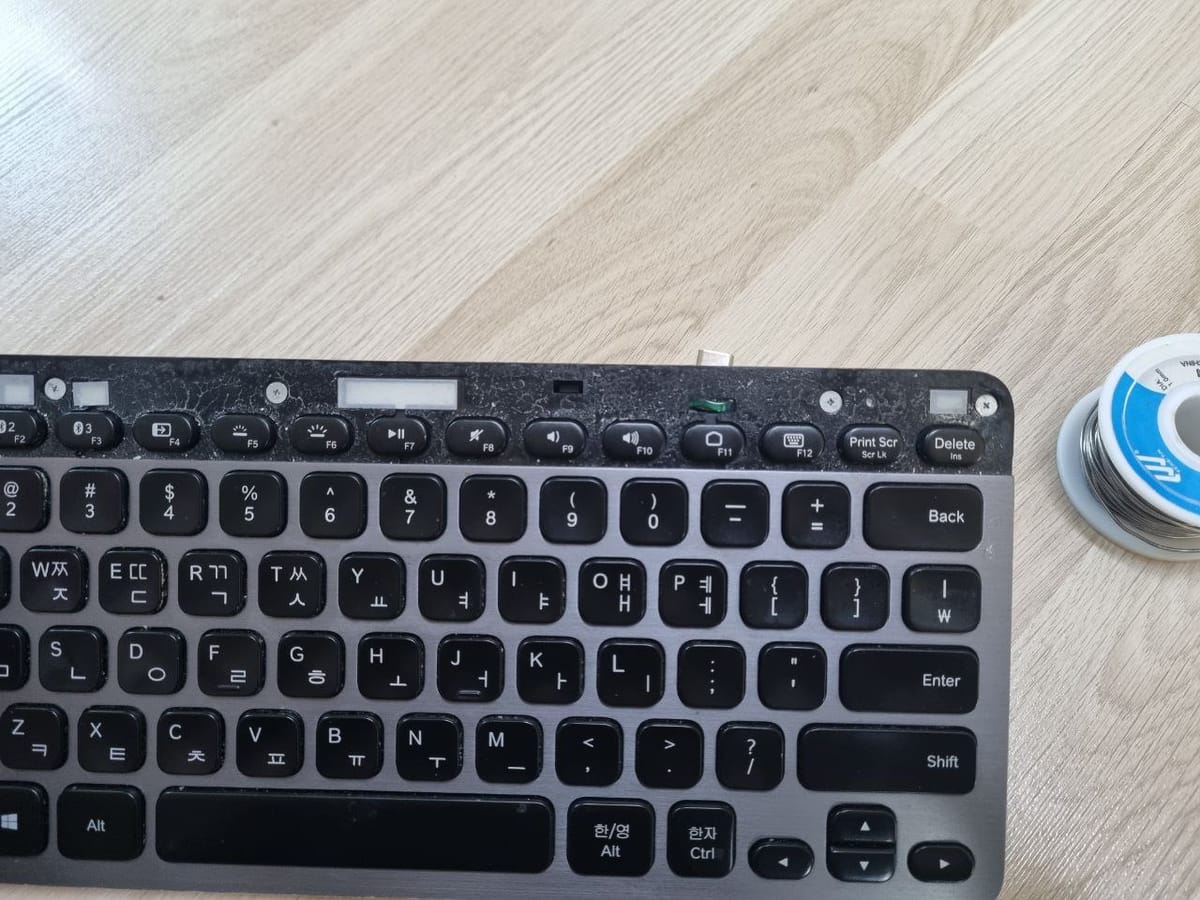 로지텍 K810 USB C타입 개조