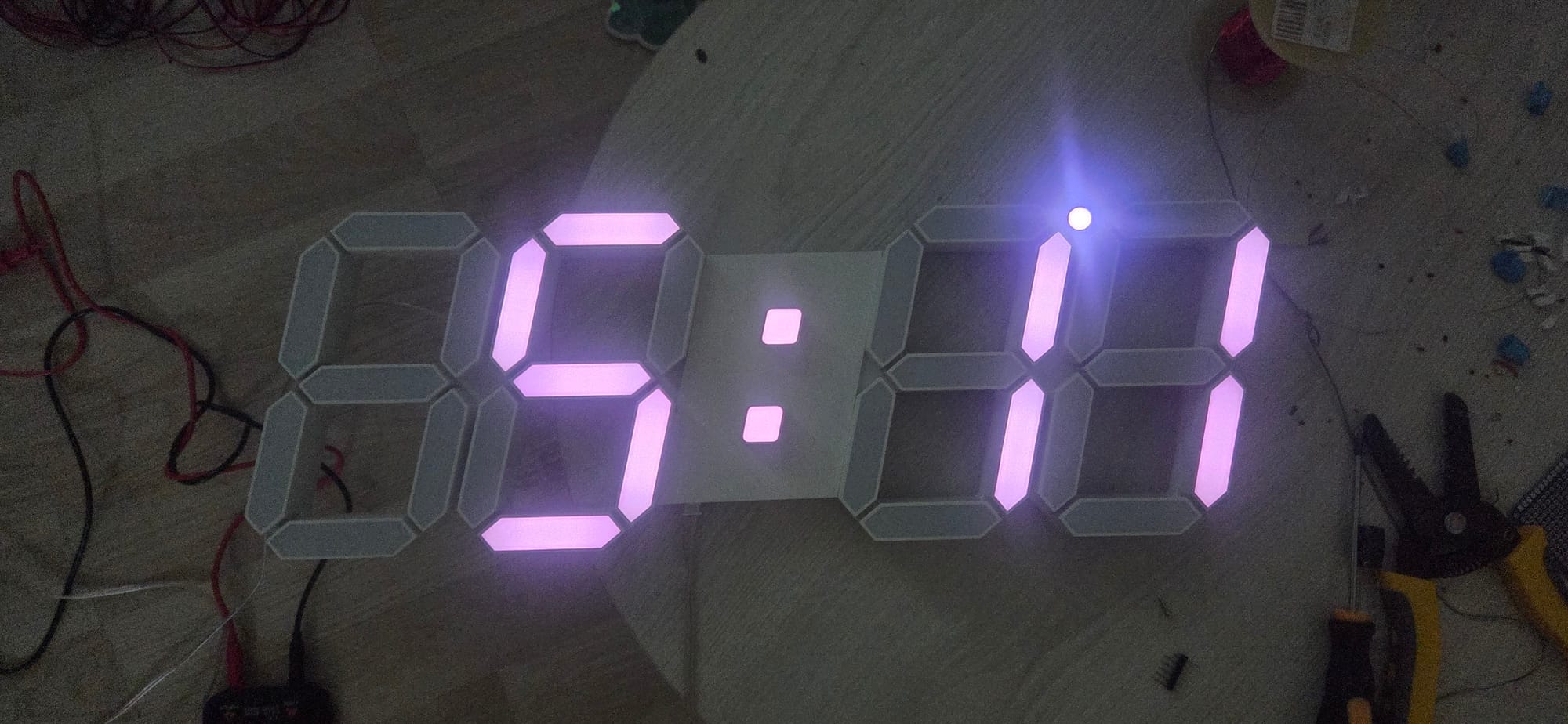 새로운 네트워크 LED 시계 DIY